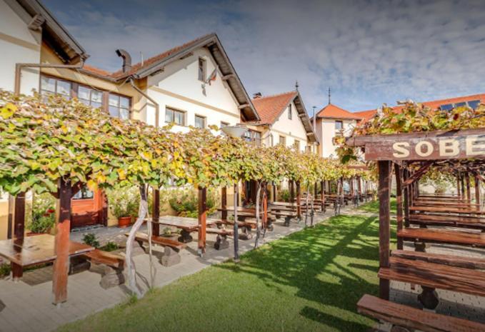 Hotel Gostisce Vinski Hram Ivanjkovci Exteriér fotografie